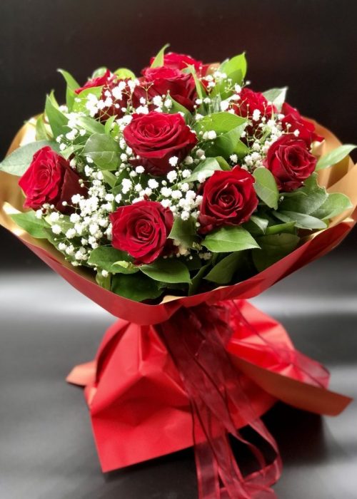Μπουκέτο με 12 EQUADOR κόκκινα τριαντάφυλλα 40€